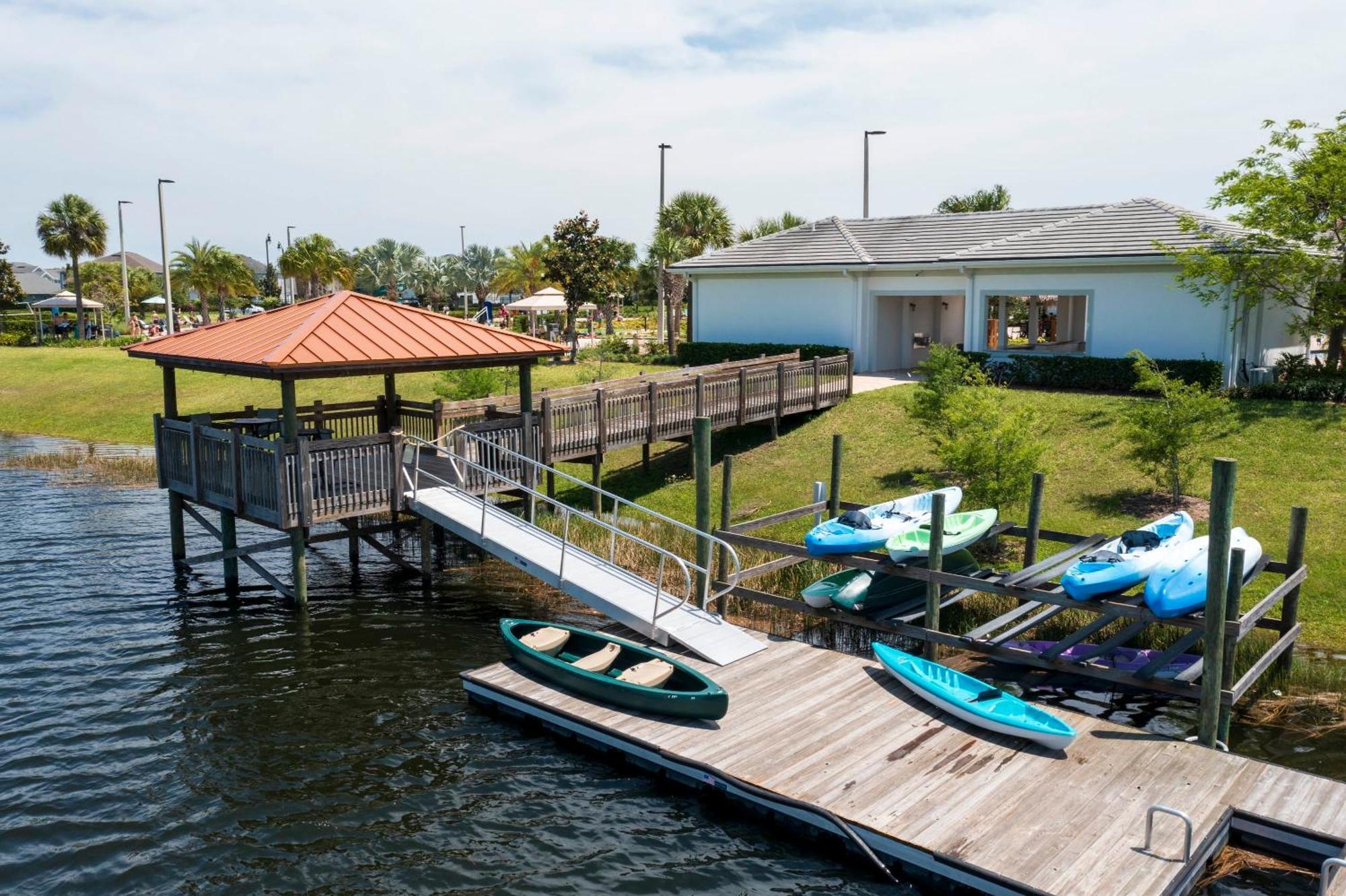 Holiday home Gorgeous 4 Bd Close To W/ Pool @ Storey 4243 *